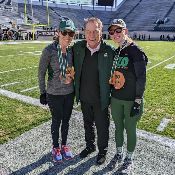 Meet your Posher, Anna - Picture 2 of 8